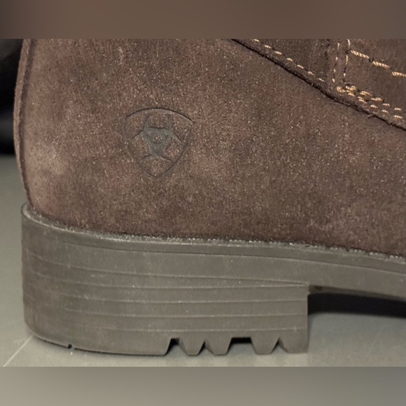 NWOT Ariat Waterproof Charlie Bootie in Chocolate Suede size 9.5 - Picture 14 of 15